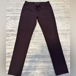 Vuori Meta. Size 33 waist. 34 inseam. Worn less than 5 times.